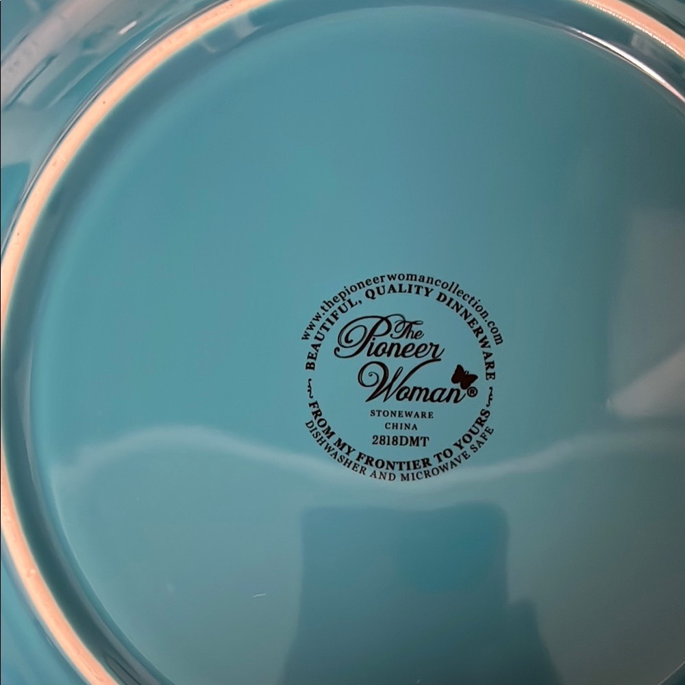 The Pioneer Woman Blue and Green Dinnerware Set - Picture 8 of 8